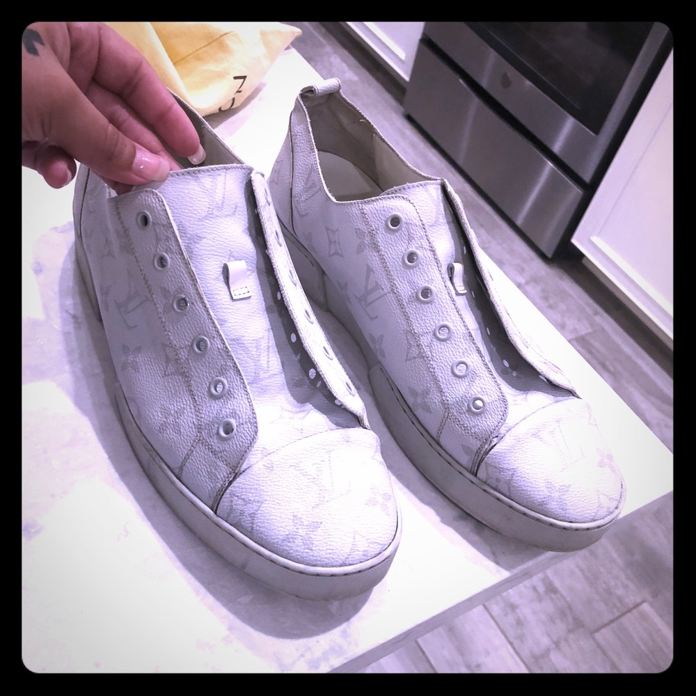 Louis Vuitton men’s sneakers authentic